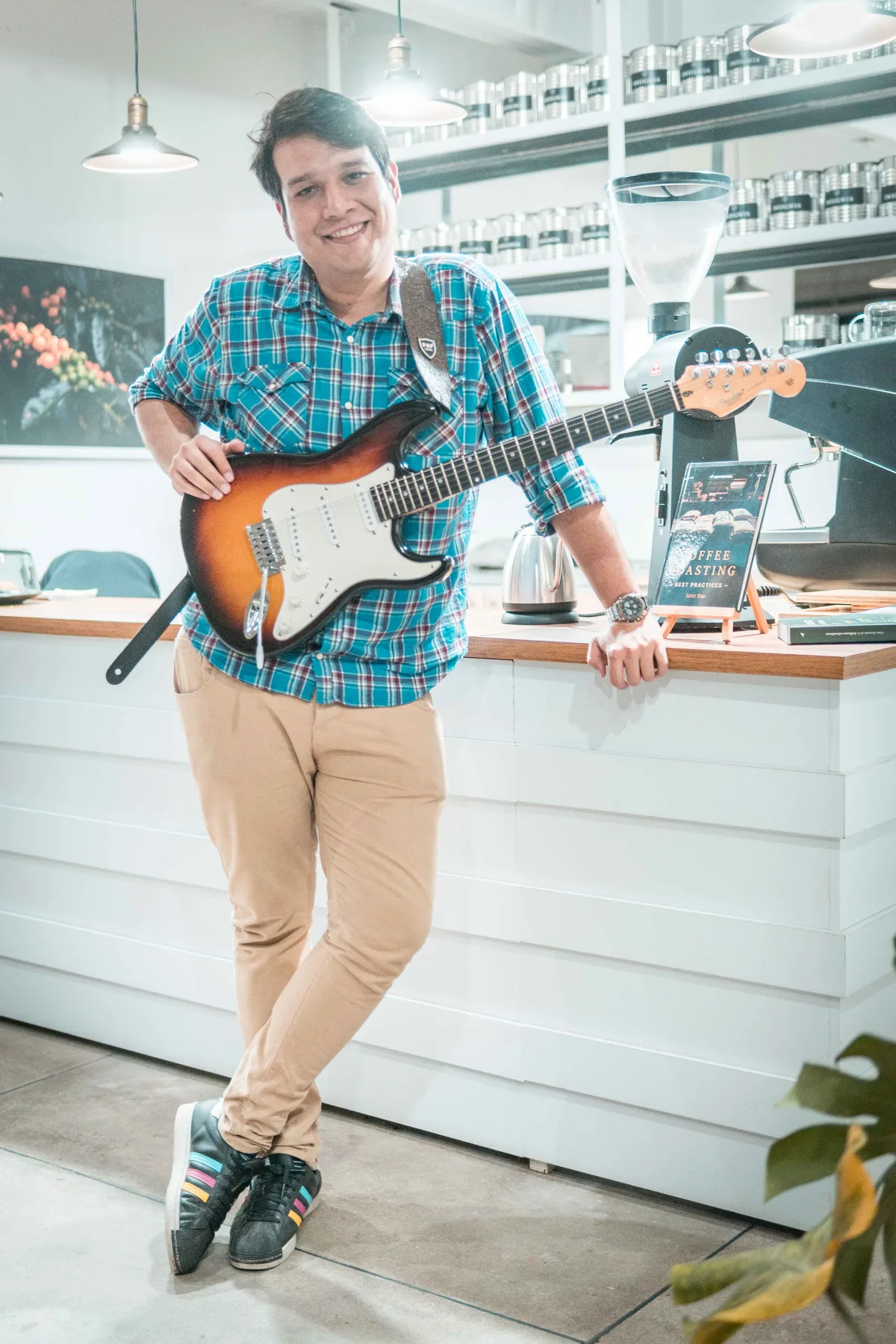 Luis Betancourt guitarist with Stratocaster